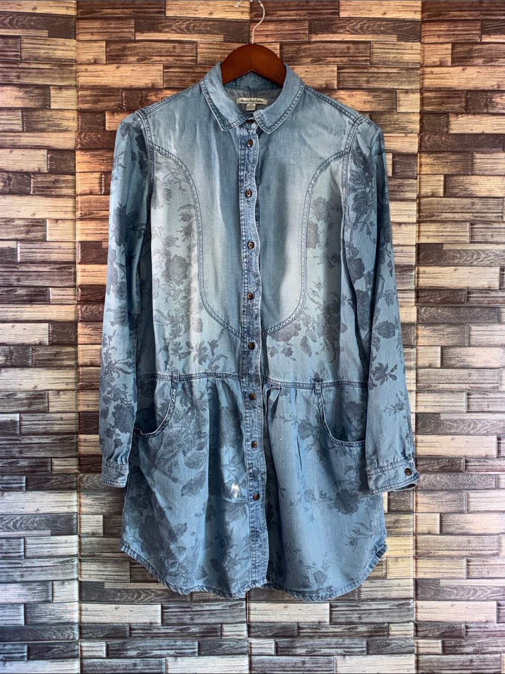 Pre Owned American Eagle Medium Lyocell Denim  Button-Front Tunic Shirt